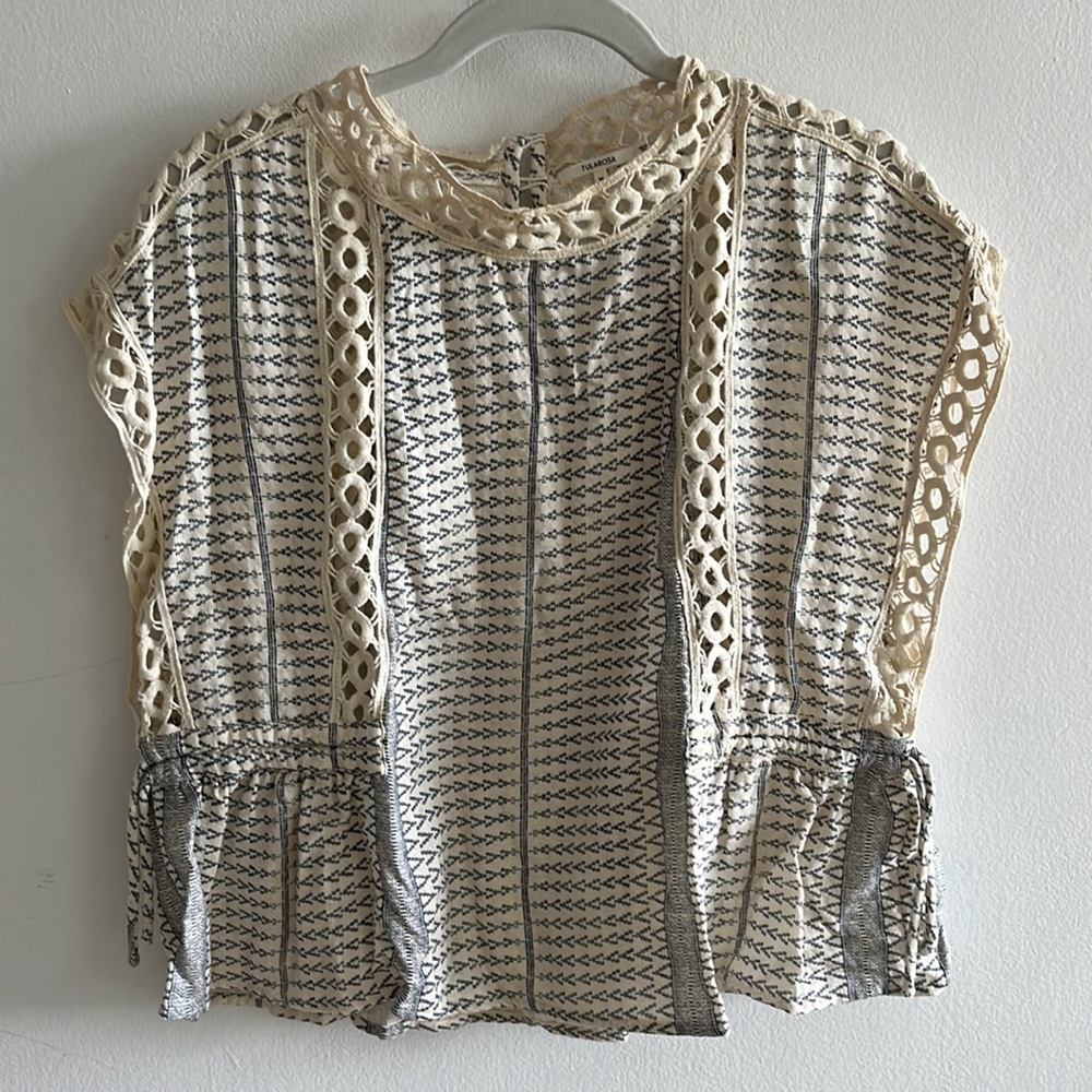 Top with cinched waist